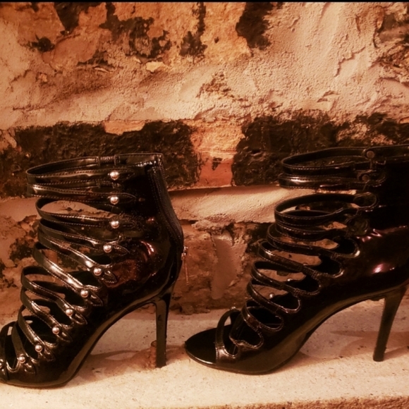 Kendal and Kylie heels - Picture 2 of 4